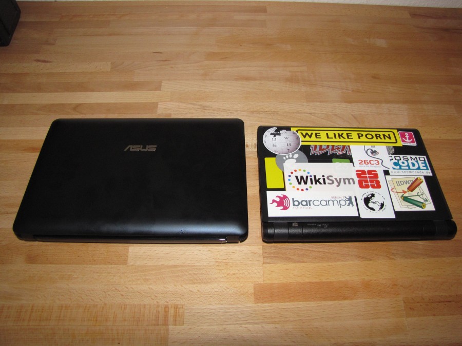 Size Comparison EeePC 1015PE vs. 4G